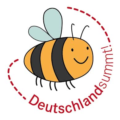 Deutschland summt ist eine Initiative, die sich für den Schutz von Bienen einsetzt: Honigbienen und Wildbienen. Wobei letztendlich alle Insekten gefördert werden.