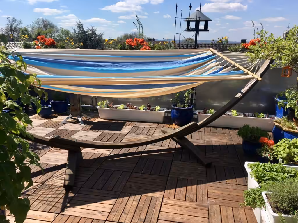 Blumenkästen, Grill und Hängematte @andrea jaschik