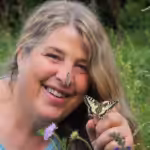 Biodiversity expert Christiane Denzel speaks at the Online Organic Balcony Congress.