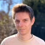 Thomas Puhlmann is the founder of the plant platform Naturadb and speaks at the Online Organic Balcony Congress