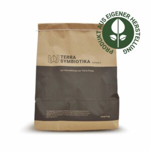 Terra Symbiotika ist ein Gemisch aus Biopflanzenkohle, Urgesteinsmehl, Effektive Mikroorganismen, Mykorrhizapilze, Algen und EM-Keramikpulver für eine bessere Kompostierung sowie zur Herstellung von Terra Preta