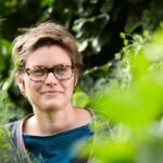 Die Gartenbuchautorin, freie Agrarwissenschaftlerin und Organisationsberaterin Andrea Heistinger spricht beim Online Bio-Balkon-Kongress zu Samengärtnerei und den Balkon zum Leben erwecken.