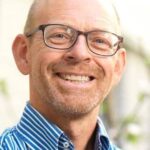 Der Züchter von biologischen Blumenzwiebeln Robert Heemskerk spricht beim Online Bio-Balkon-Kongress