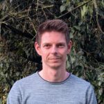 Thomas Puhlmann ist der Gründer der Pflanzenplattform Naturadb uns pricht beim Online Bio-Balkon-Kongress
