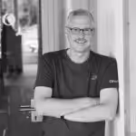 Technischer Fachberater Thomas Mehring spricht beim Online Bio-Balkon-Kongress von Balkonexpertin Birgit Schattling